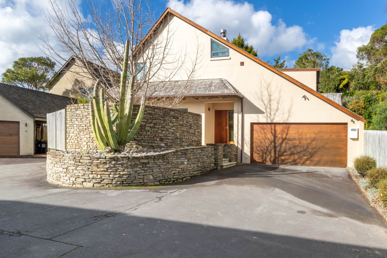 house in Upper Hutt 2240